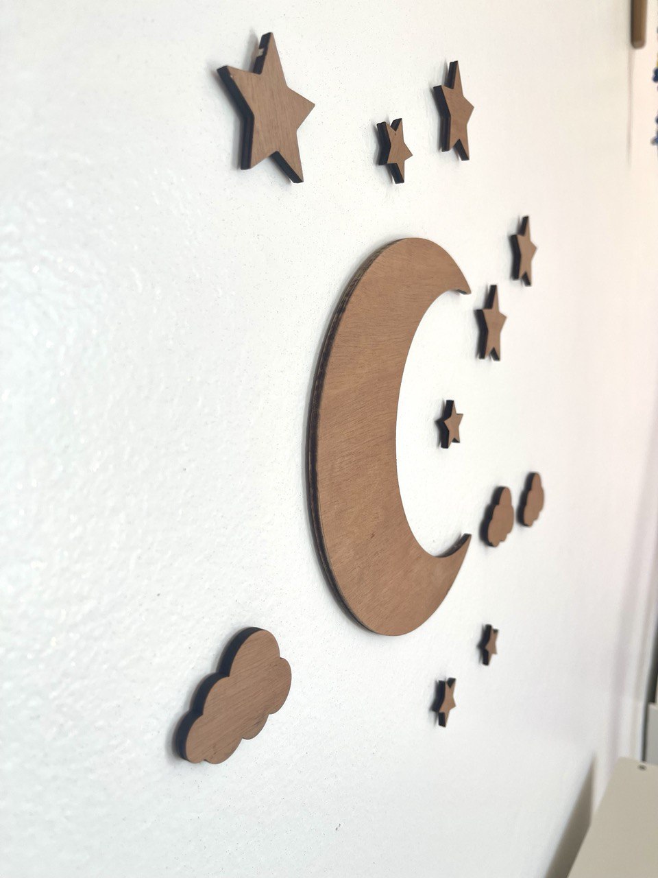 Décoration Murale en Bois - Lune, Étoiles et Nuages