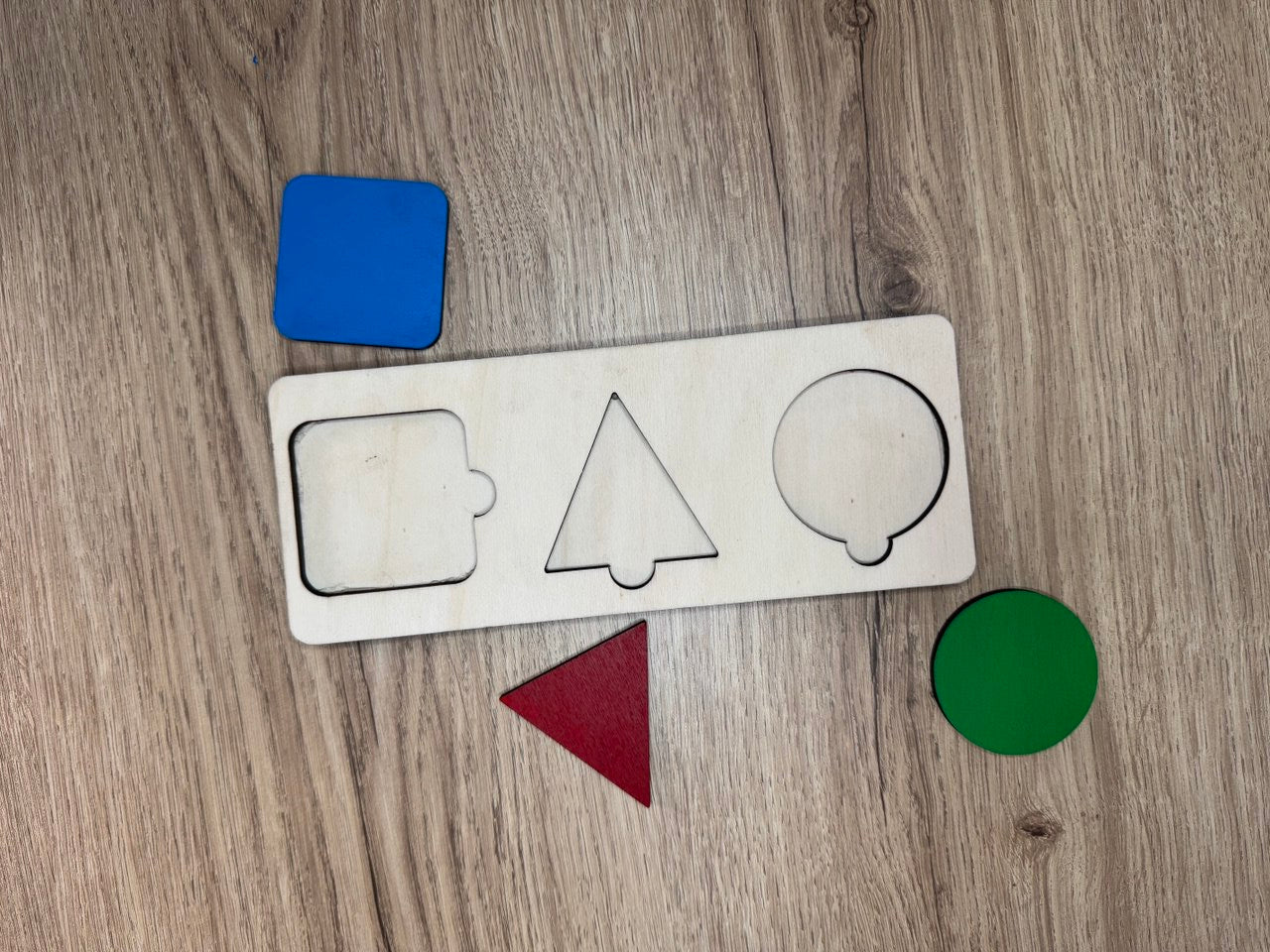 Puzzle Montessori Formes Géométriques en Bois
